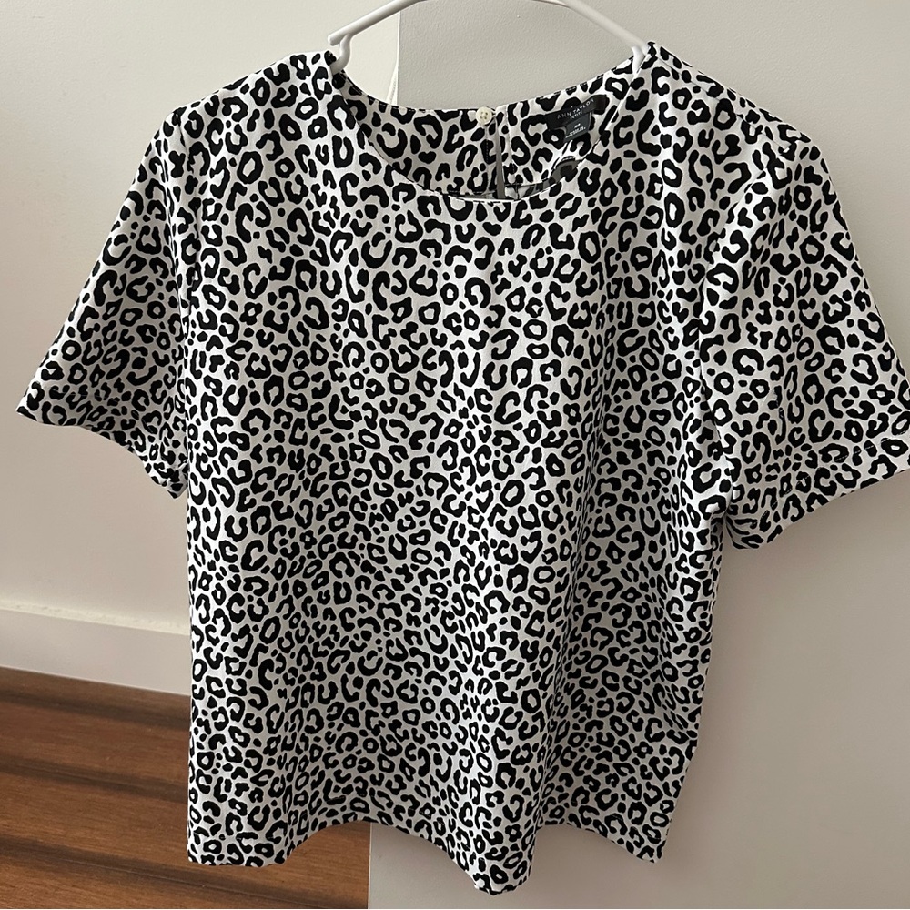 Ann Taylor Black and White Animal Print Top Size MP